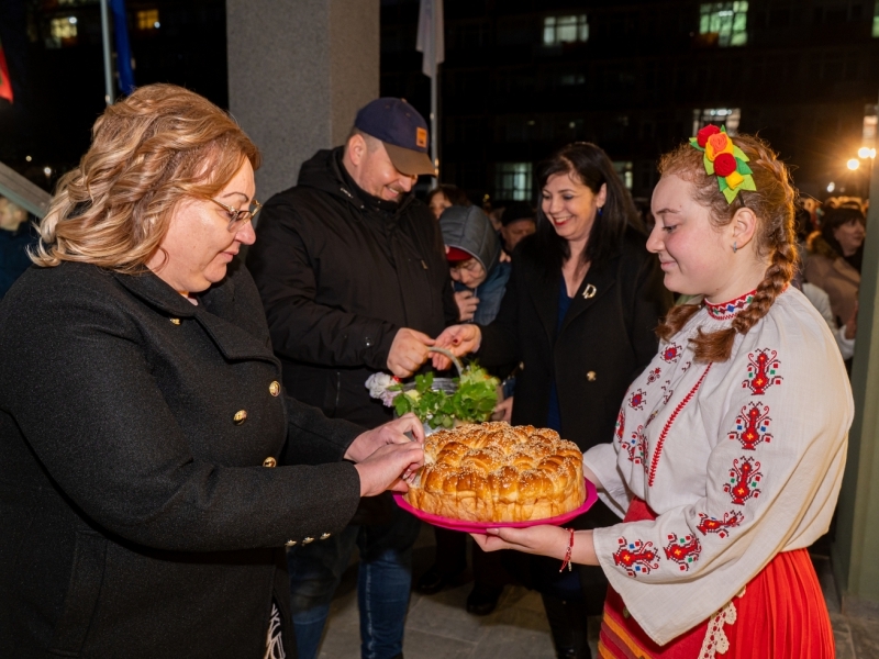 Младежки център – Свищов бе официално открит 