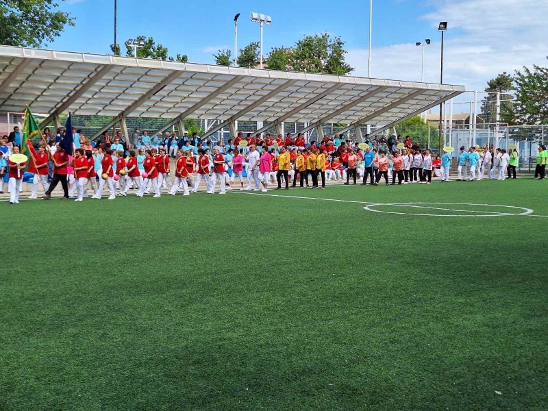 Зонален преглед на спортните композиции на клубовете за здраве и дълголетие се проведе в Свищов 