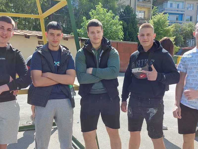 Образователно събитие под надслов „Да пазим живота на пътя!“ бе организирано в Свищов