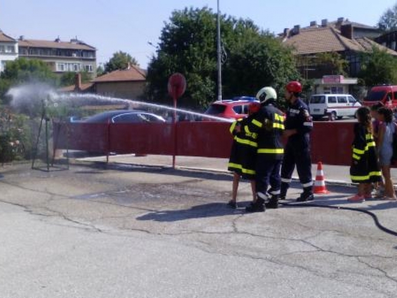 Седмицата на пожарна безопасност бе тържествено открита в Свищов 