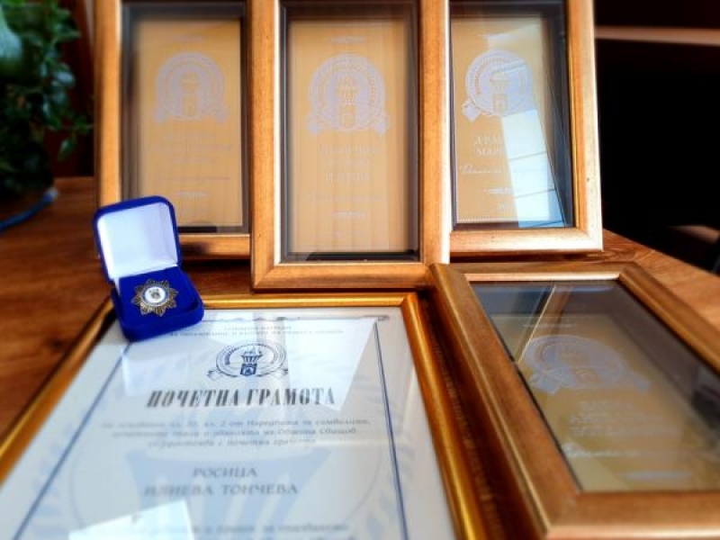 В СВИЩОВ БЯХА ВРЪЧЕНИ ГОДИШНИТЕ НАГРАДИ ЗА ОБРАЗОВАНИЕ И КУЛТУРА ЗА 2020 ГОДИНА