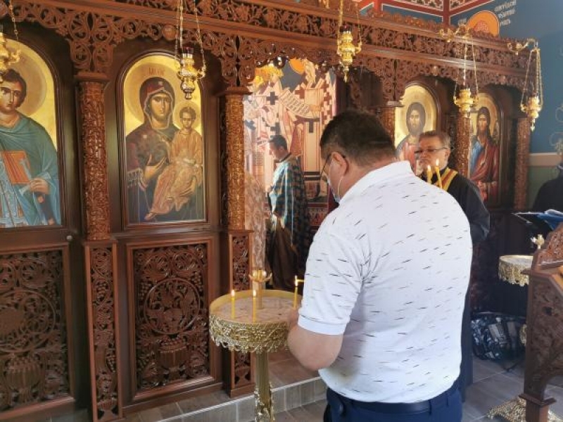 Тържествено бе осветен храм „Св.мъченик Луп от Нове“