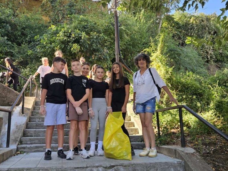 350 жители на Свищов взеха участие в кампанията "Да изчистим България заедно" 