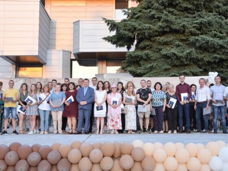 ПРИКЛЮЧИХА ТЪРЖЕСТВАТА ПОСВЕТЕНИ НА 144 ГОДИНИ ОТ ОСВОБОЖДЕНИЕТО НА СВИЩОВ