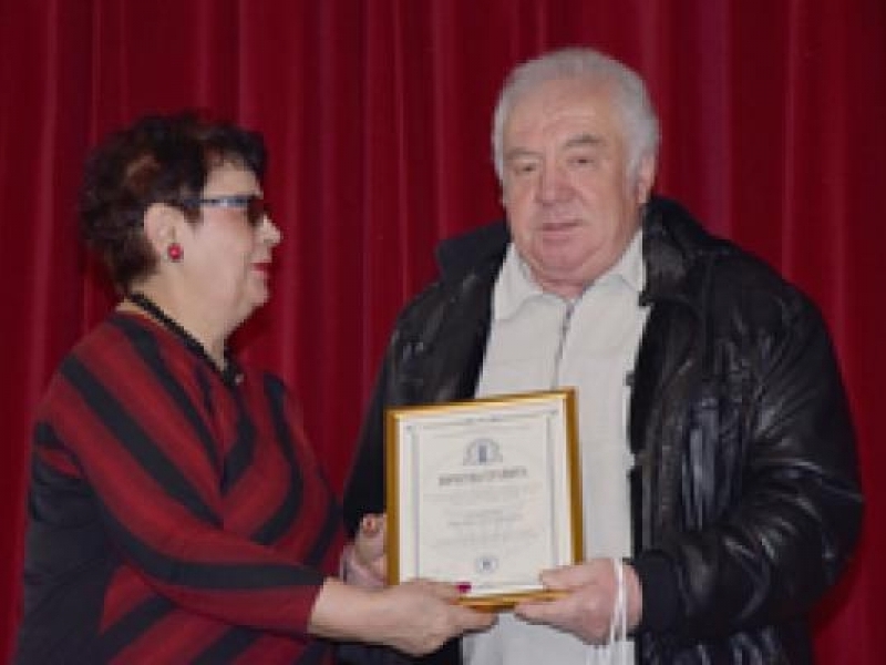 В СВИЩОВ БЯХА ВРЪЧЕНИ ГОДИШНИТЕ НАГРАДИ ЗА ОБРАЗОВАНИЕ И КУЛТУРА ЗА 2020 ГОДИНА
