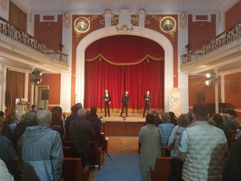 С вълнуващ концерт Градска библиотека „Проф. Иван Шишманов“ в Свищов отпразнува 80-годишен юбилей 