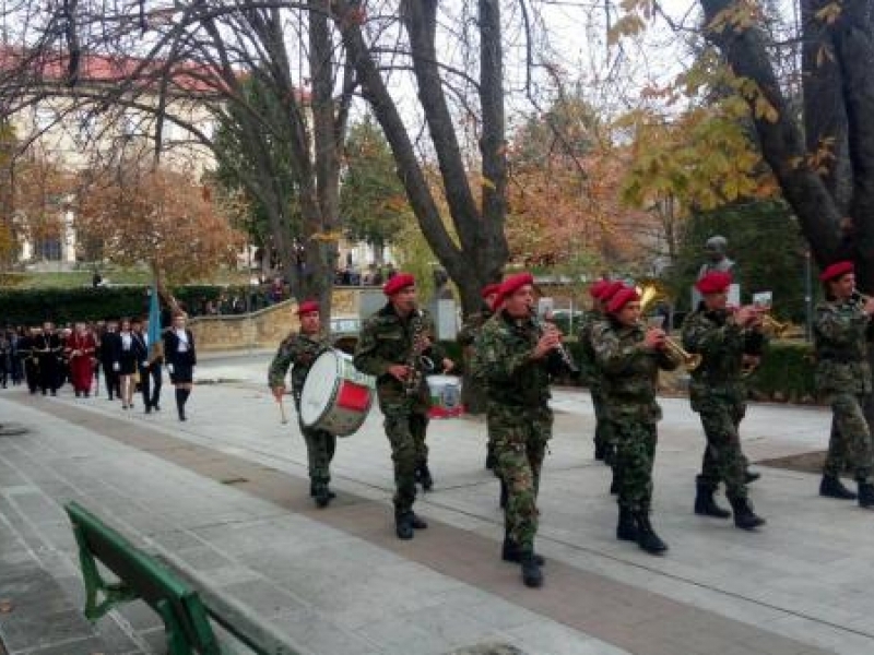 Представители на общинското ръководство присъстваха на патронния празник на СА „Д. А. Ценов“