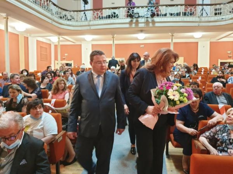 Свищов отбеляза 165 години от създаването на Първото българско читалище и поставяне основите на читалищното дело у нас