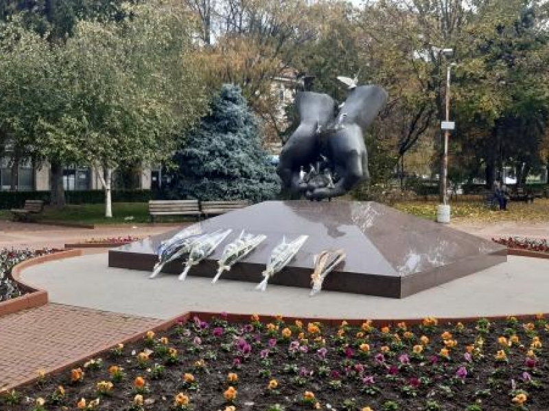 Денят на народните будители бе отбелязан днес в Свищов