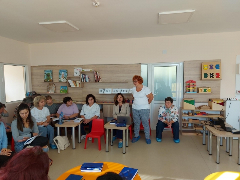 В ДГ „Васил Левски“ се проведе обучение по педагогическата практика „Утринна история“ 