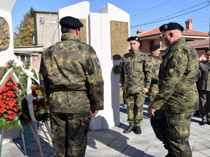 В село Овча могила беше открит и осветен „Паметник на 24 опълченци, загинали в Руско-турската война 1877-1878 г. от с. Овча могила“