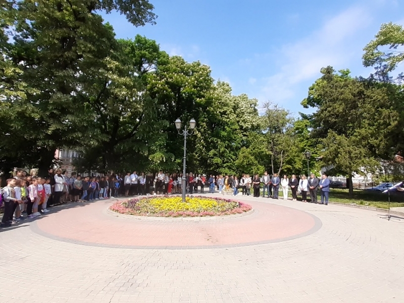 125 години от гибелта на Алеко Константинов бяха отбелязани днес в Свищов и София