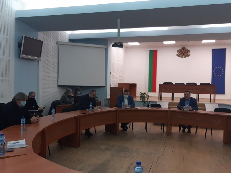 По покана на кмета на Свищов в крайдунавския град се проведе среща с народни представители от Великотърновски многомандатен район  