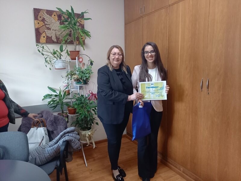 С подкрепата на Младежки център в Свищов бе реализирана инициативата „МЕНИДЖЪР ЗА ЕДИН ДЕН“