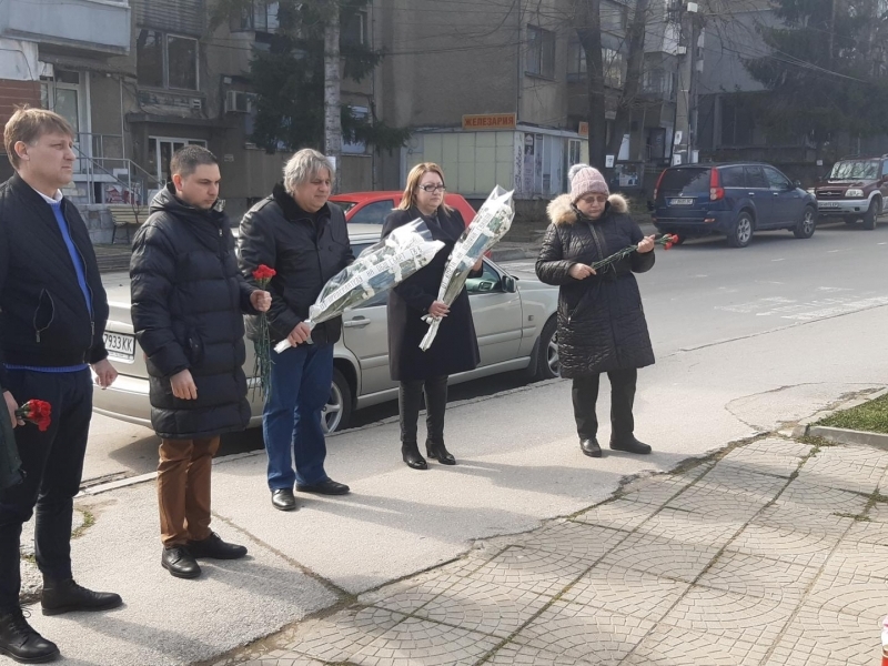 На 4 март в Свищов се отбелязаха 45 години от най-опустошителното земетресение у нас 
