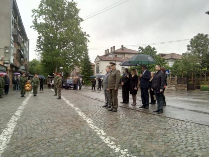 На 6 май в Свищов отбелязахме Деня на българската армия с общоградско шествие 