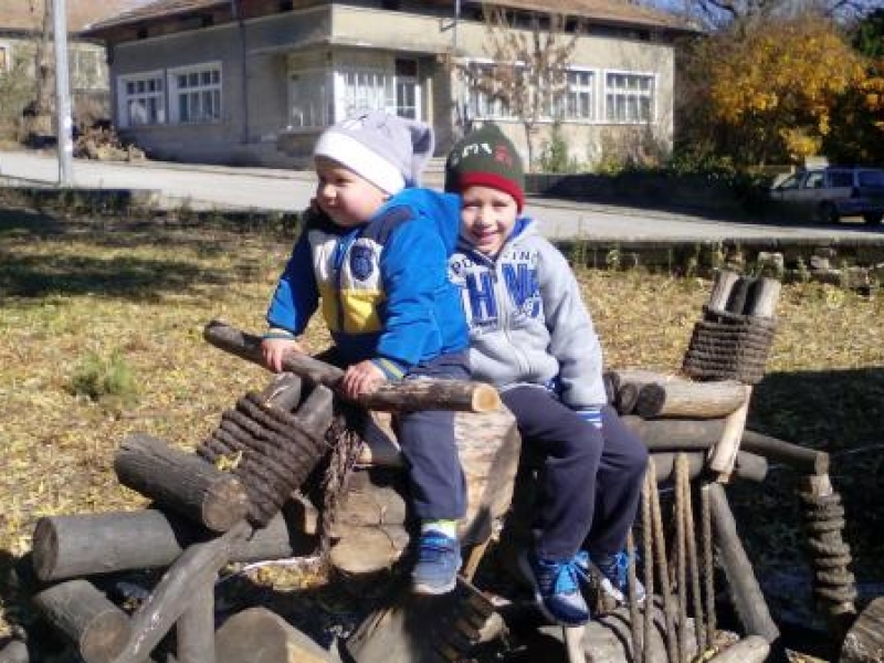 В Хадждимитрово възстановиха парк по програма от националната кампания за „Чиста околна среда 2016“