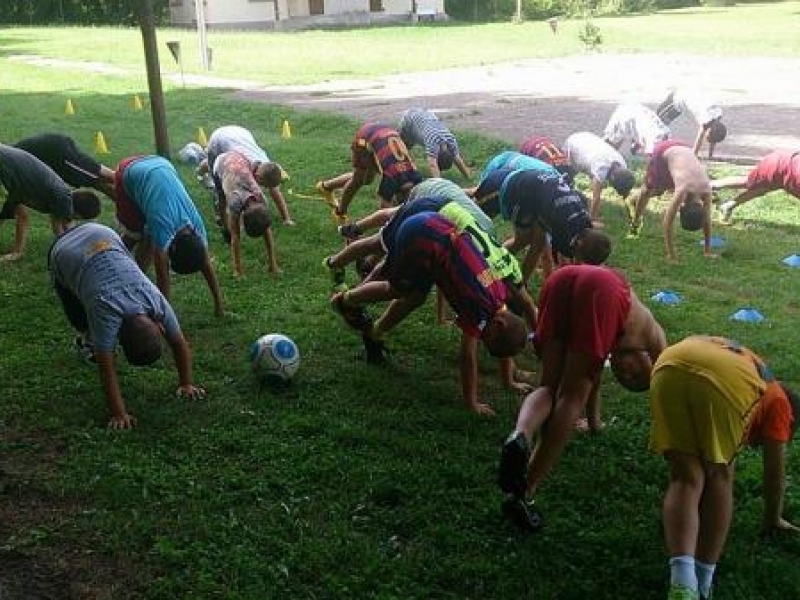 Юноши на „Академик” се подготвяха в Априлци за новия сезон