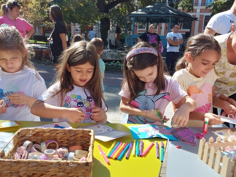 Книги, усмивки и вдъхновение – Свищов посреща учебната година с празник за децата 