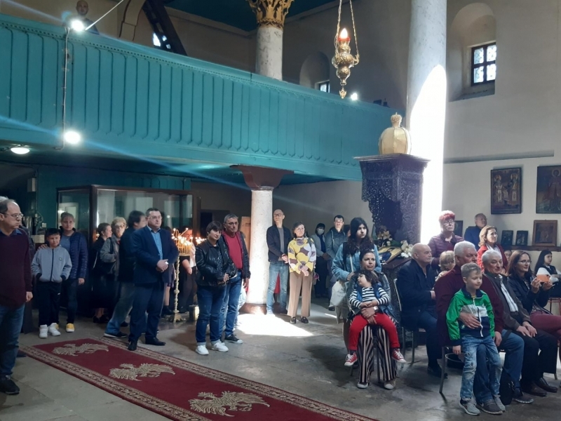 С Великденски концерт Първи български хор „Янко Мустаков“ поздрави жителите на Свищов 
