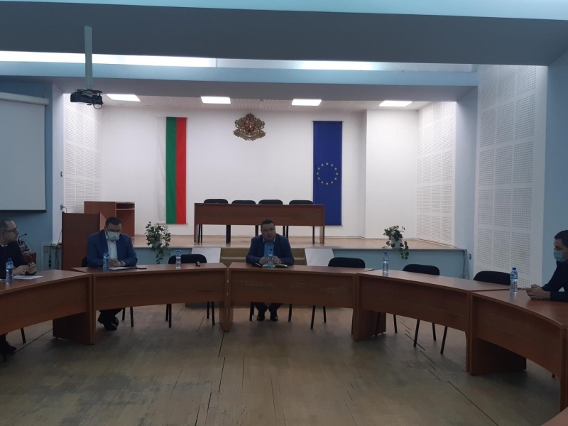 По покана на кмета на Свищов в крайдунавския град се проведе среща с народни представители от Великотърновски многомандатен район  