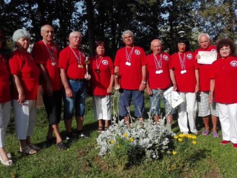 Триумф и 12 медала за пенсионерите от Спортен клуб „Нове” от Държавното първенство