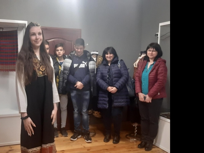 В къща музей „Алеко Константинов“ – град Свищов днес бе открита изложба „Дарени предмети, споделени истории“