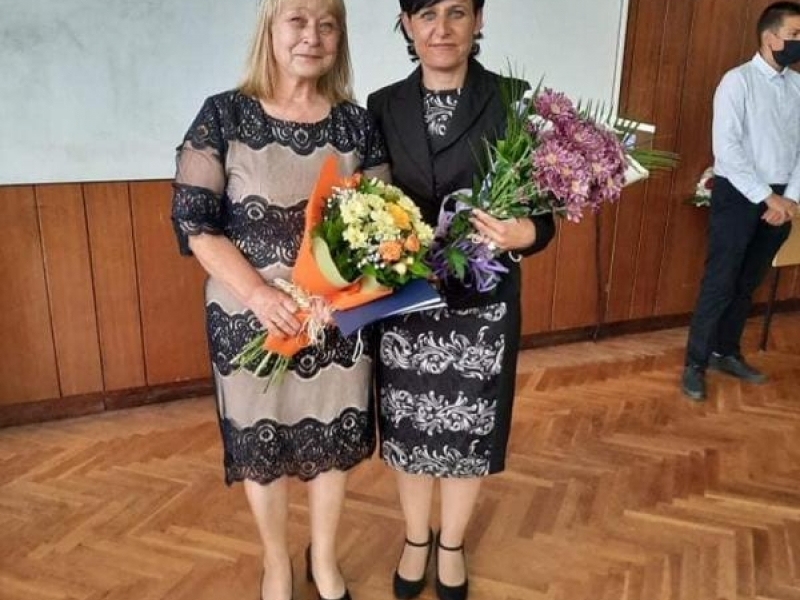 Петима педагози от Свищовска професионална гимназия бяха удостоени с награди от РУО – Велико Търново