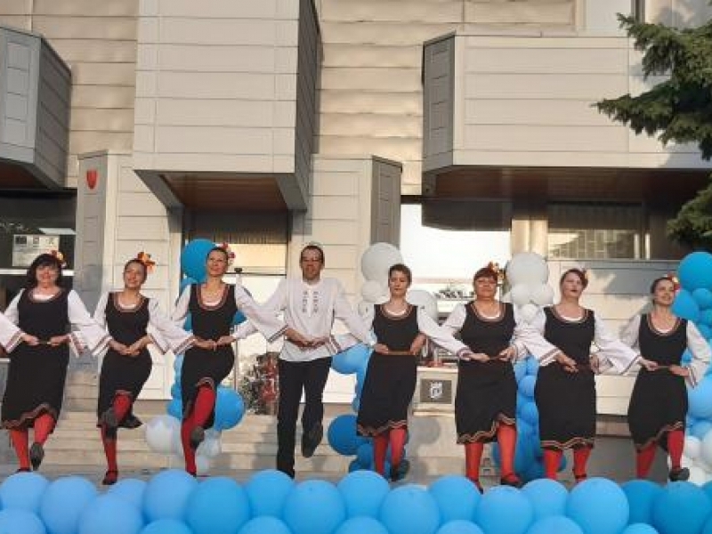 ГОДИШНИТЕ НАГРАДИ ЗА ОБРАЗОВАНИЕ И КУЛТУРА ЗА 2021 ГОДИНА БЯХА ВРЪЧЕНИ В СВИЩОВ