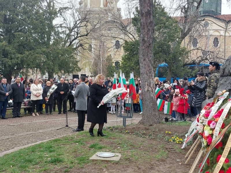 Свищов тържествено отбеляза 145 години от Освобождението на България 