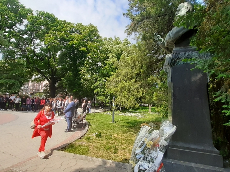 125 години от гибелта на Алеко Константинов бяха отбелязани днес в Свищов и София