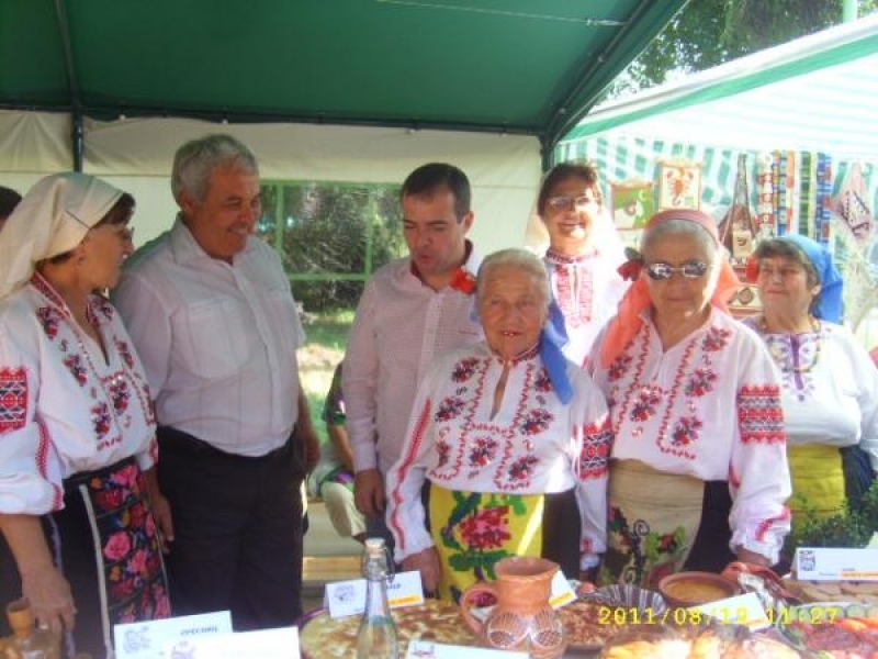 Очаровахме Иван Звездев с ястия и напитки от Ореш