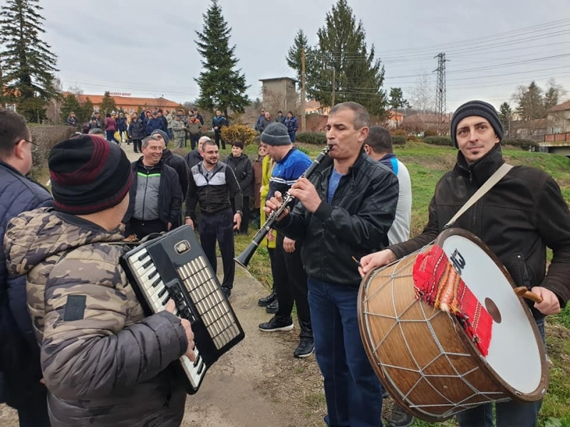 Обичаят "Къпанки" беше спазен и тази година в свищовското село Царевец 