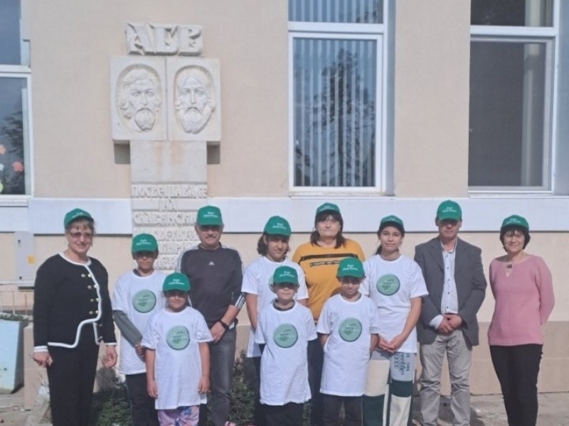 ОУ „Св. св. Кирил и Методий“ работи по програма „Екоучилища“ – тема „Вода“ 