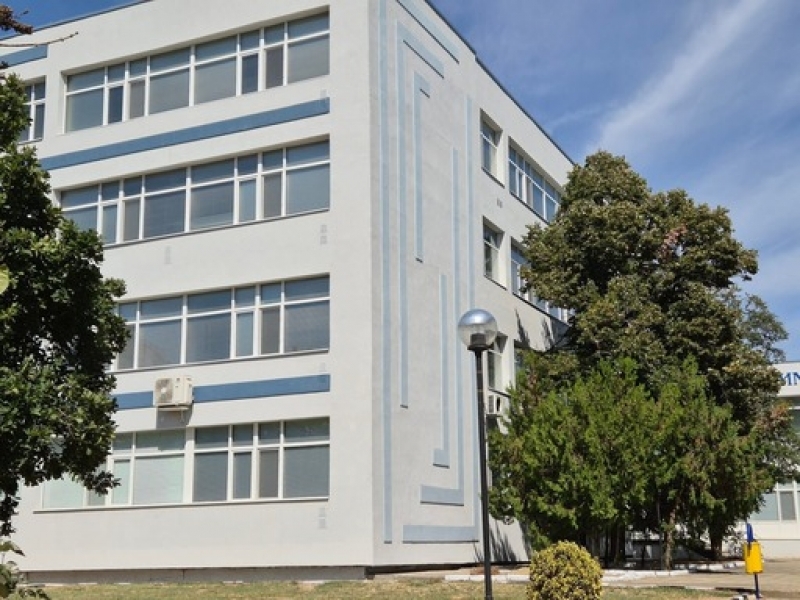 Откриха обновеното Средно училище "Димитър Благоев" в Свищов