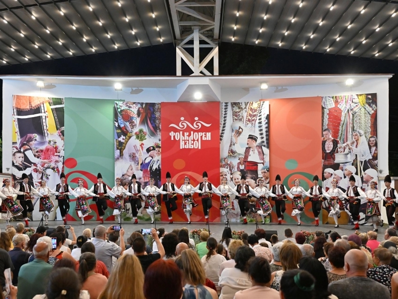 Дни преди „Фолклорен извор“ и „Старите песни на нов глас“