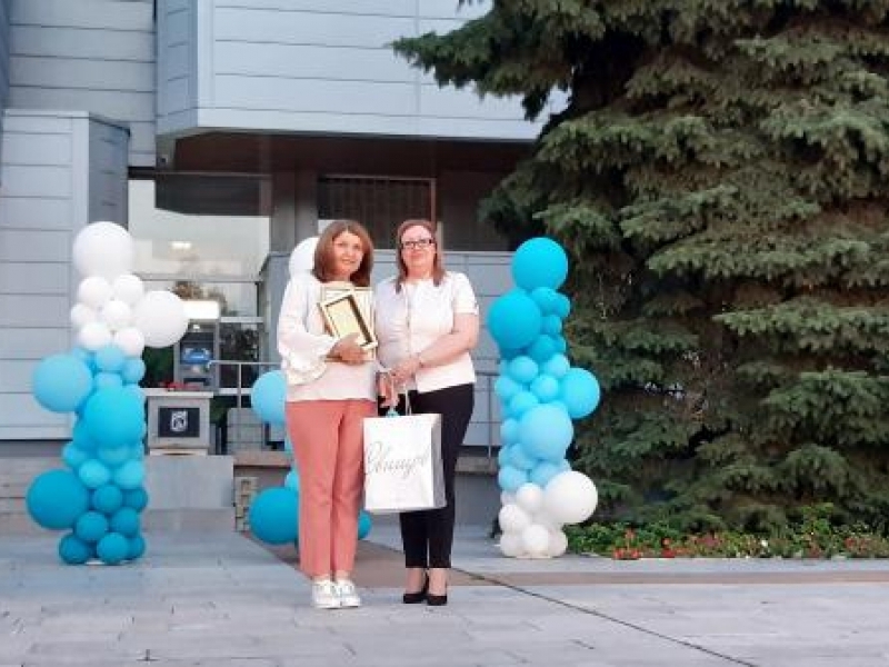 ГОДИШНИТЕ НАГРАДИ ЗА ОБРАЗОВАНИЕ И КУЛТУРА ЗА 2021 ГОДИНА БЯХА ВРЪЧЕНИ В СВИЩОВ