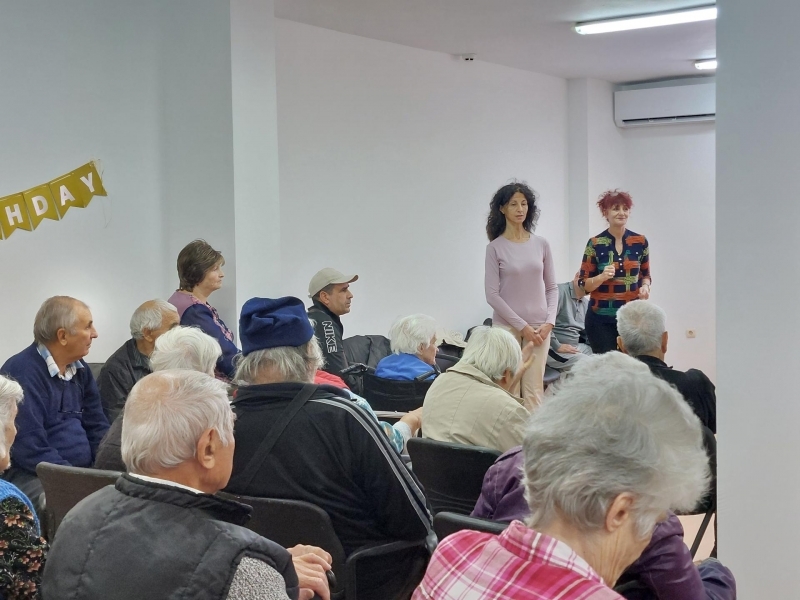 ЦСРИ - Свищов поднесе специален поздрав на възрастните хора в ДСХ "Мария Луиза"