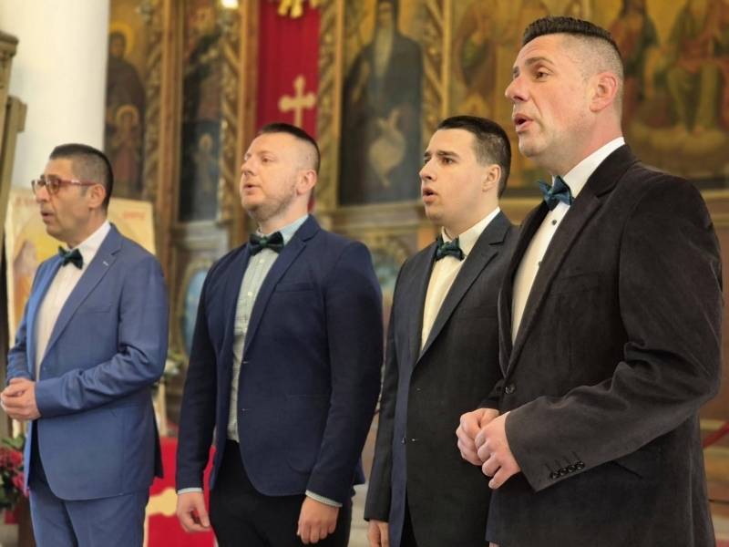Музикалният албум „Древните химни на православието – музика от манастирите“ бе представен в храм „Света Троица“ в Свищов 
