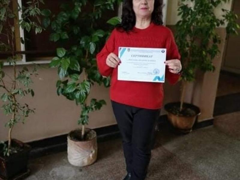 Катрановски педагози са отличени като новатори в образованието