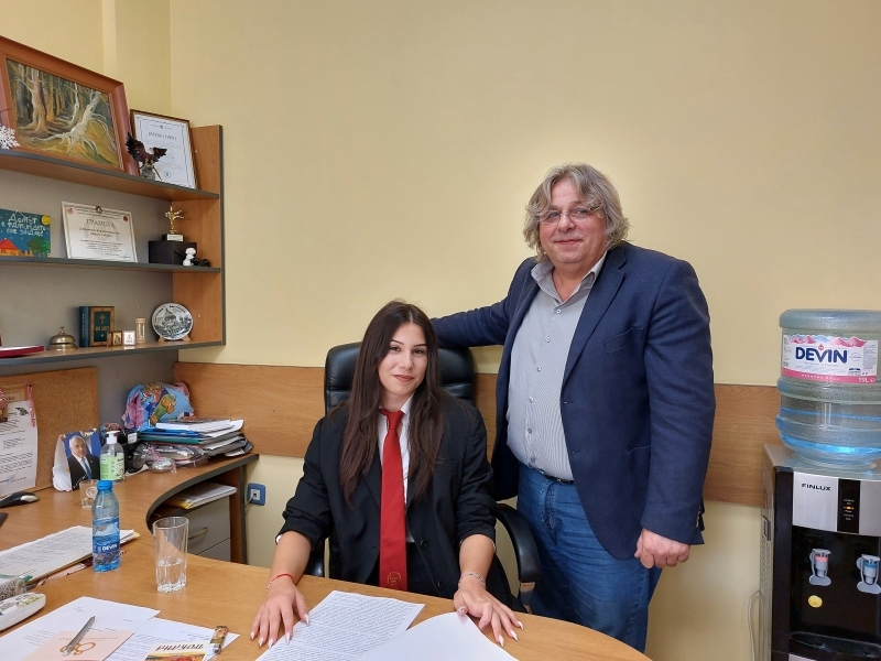 С подкрепата на Младежки център в Свищов бе реализирана инициативата „МЕНИДЖЪР ЗА ЕДИН ДЕН“