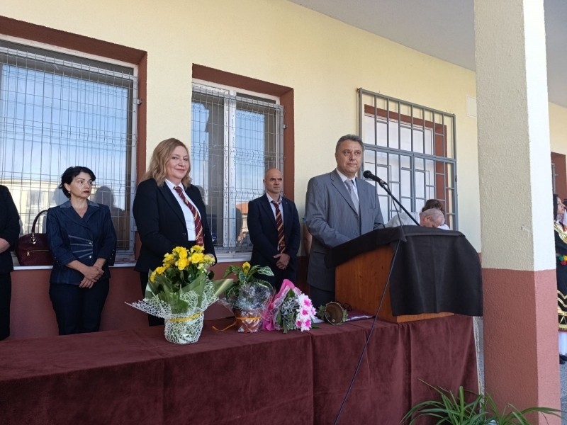 Първият учебен ден бе тържествено отбелязан в образователните институции в община Свищов 