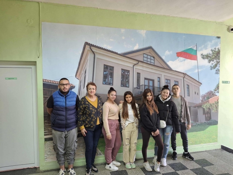 Стартираха клубните дейности  по НП „Заедно в изкуствата и спорта“ в Свищовска професионална гимназия    