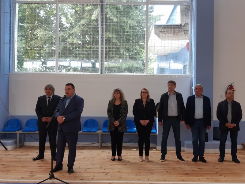 На 9 май в Свищов бе официално открита обновена спортна зала за 1.6 млн. лева  
