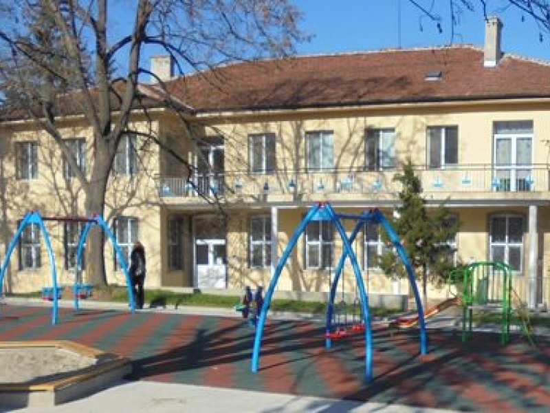 СВОБОДНО РАБОТНО МЯСТО В ДГ "КАЛИНА МАЛИНА" 