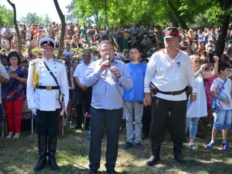 В Свищов оживяха събитията от преди 140 години довели до Свободата на града