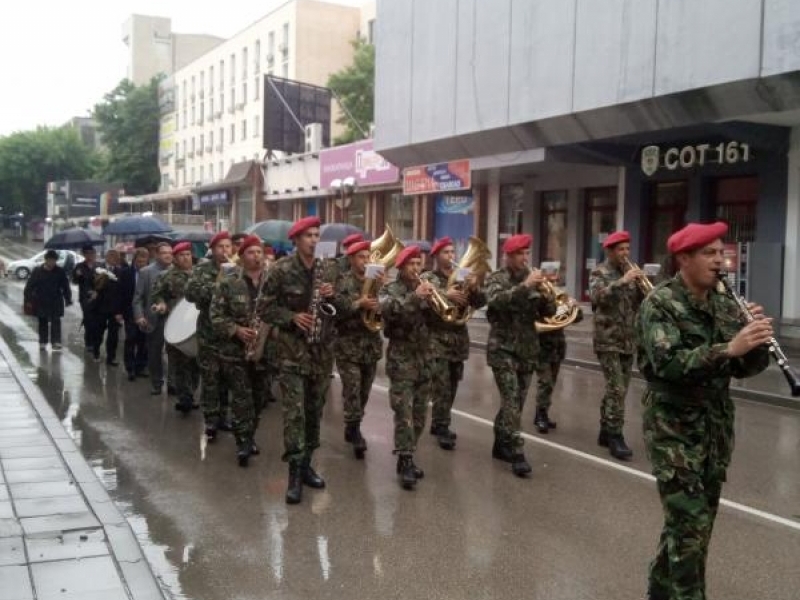 На 6 май в Свищов отбелязахме Деня на българската армия с общоградско шествие 