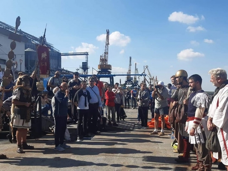 В Свищов акустира реплика на римски кораб