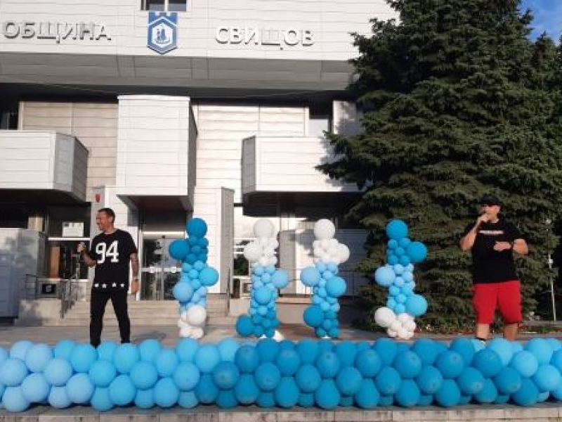 Четирима пълни отличници бяха удостоени от Община Свищов с почетната награда „Зрелостник на годината“