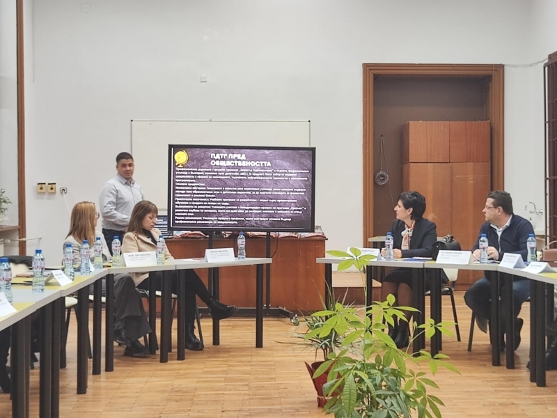 ПДТГ „Димитър Хадживасилев“ и местният бизнес заедно за бъдещето на професионалното образование в Свищов 